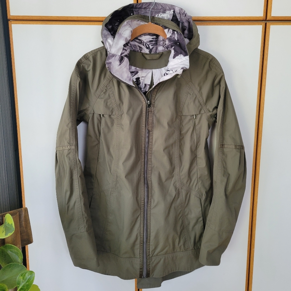 Lululemon Fo Drizzle Jacket 4 Olive Fatigue Green Rain Coat Hooded